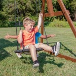 Complex Loc de Joaca SkyFort 3 din lemn de cedru - Centru de exterior multifunctional cu tobogan elicoidal si 3 nivele de joaca Sky Fort III Backyard Discovery  